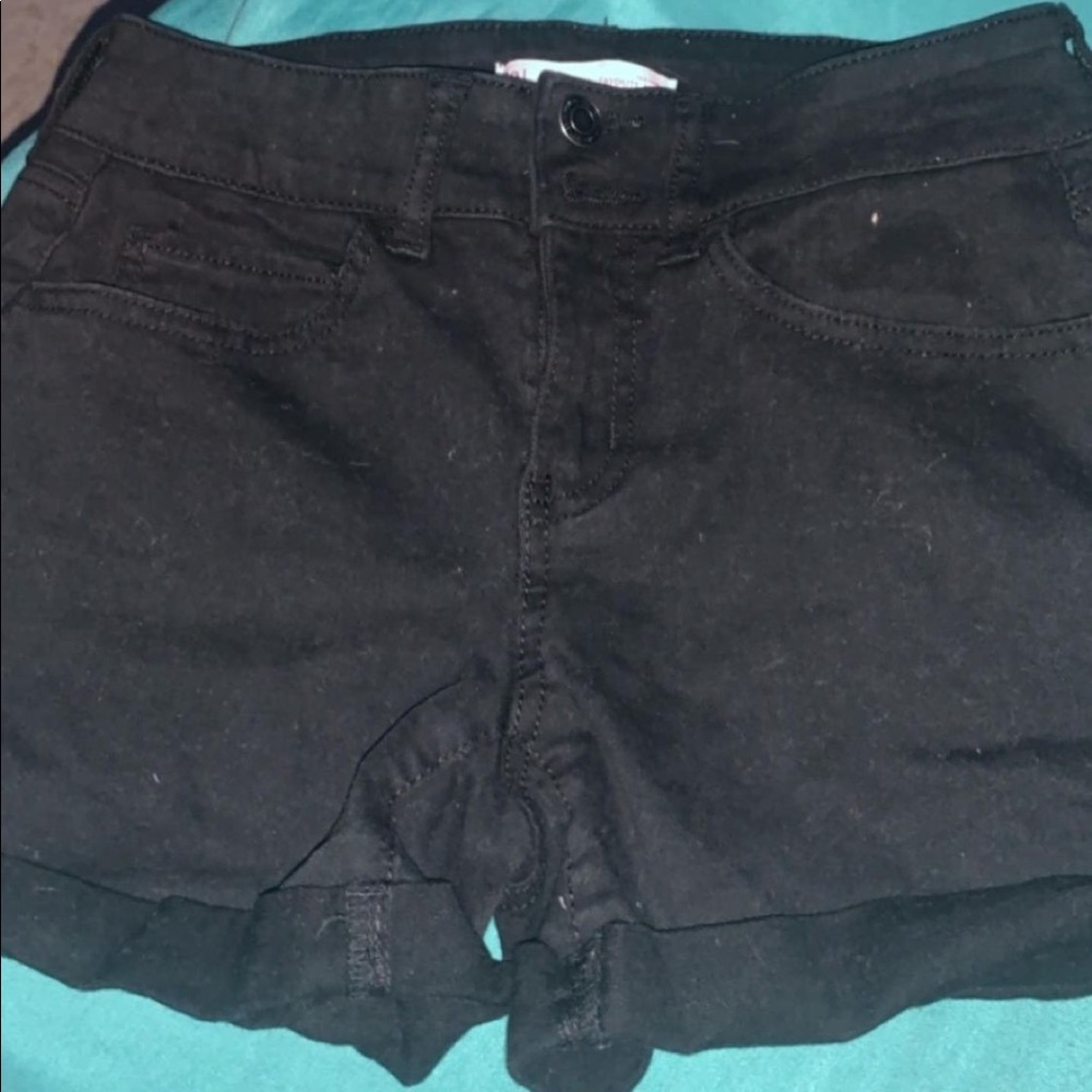 black shorts 🖤